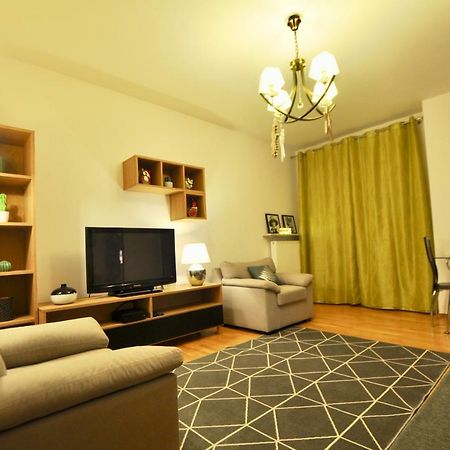 Mlociny Metro Apartment Varšava Exteriér fotografie