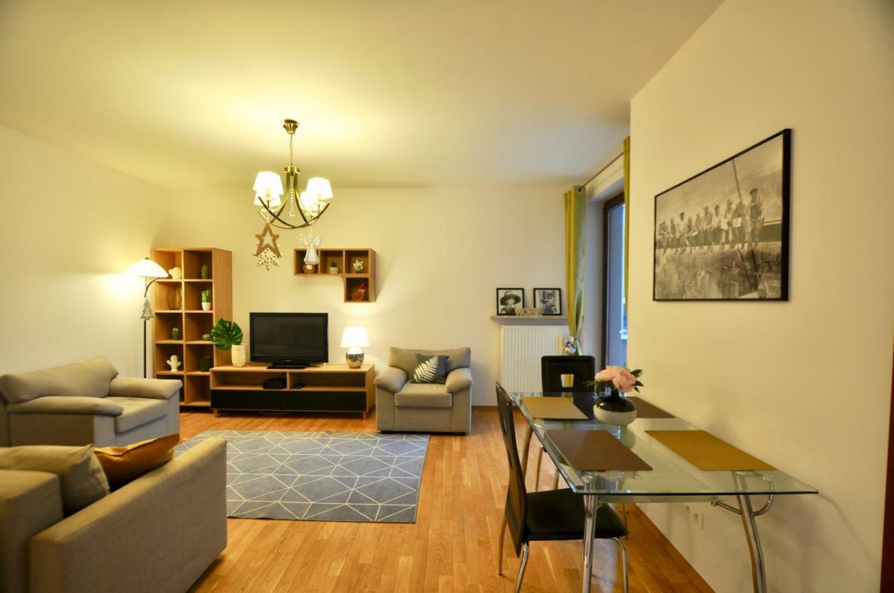 Mlociny Metro Apartment Varšava Exteriér fotografie